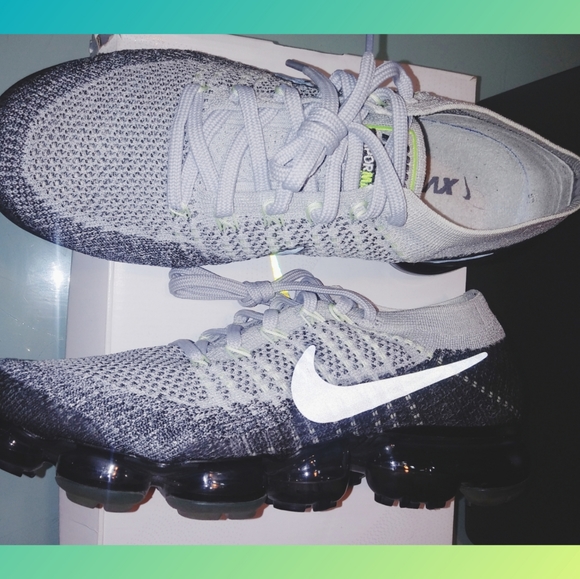 ❗SOLD❗NIKE VAPORMAX FLYKNIT SZ 9.5 WOMEN 8 MEN - Picture 2 of 8